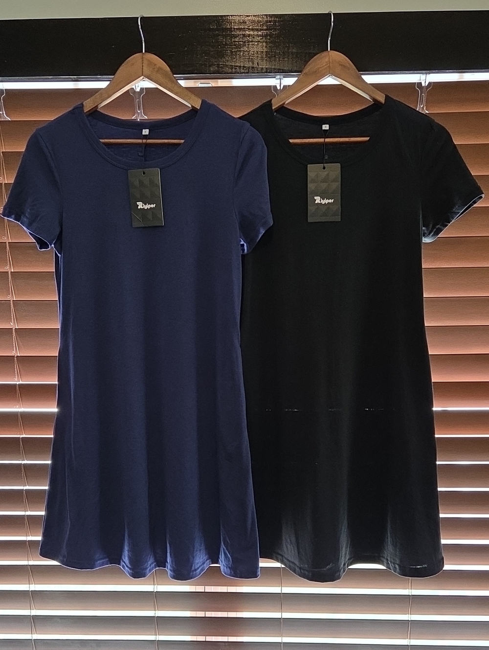 Basic Scoop Neck T-Shirt Dresses - Navy & Black